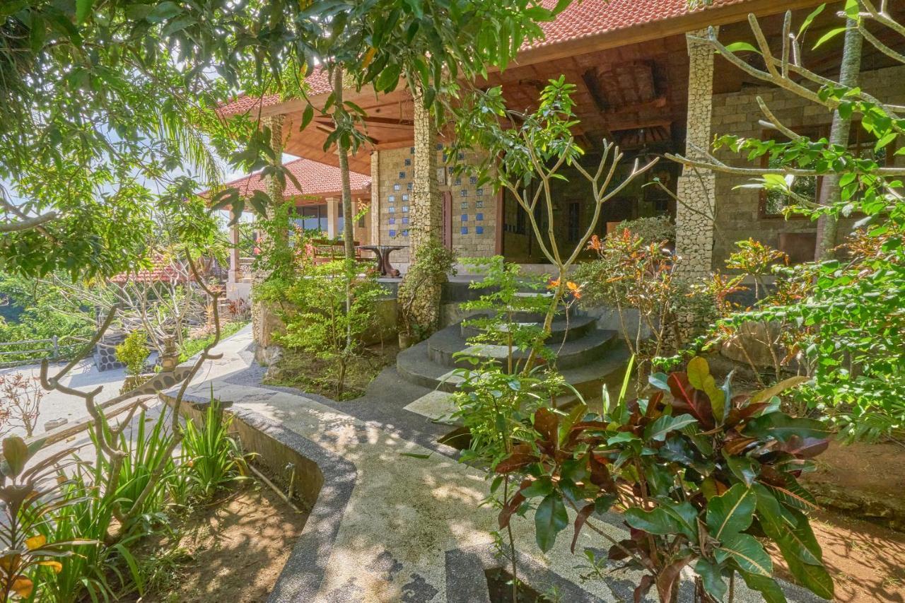 The Uluwatu Estate Hotel Pecatu Екстериор снимка