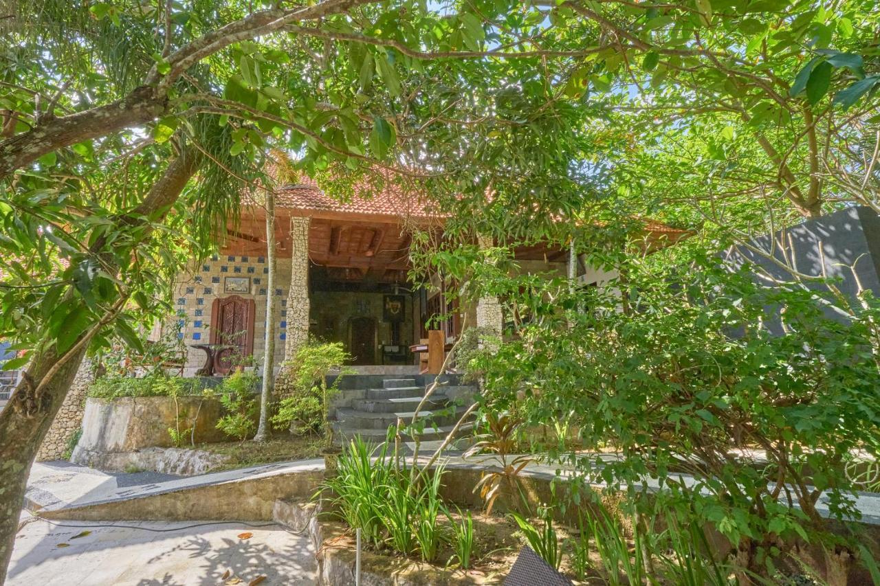 The Uluwatu Estate Hotel Pecatu Екстериор снимка