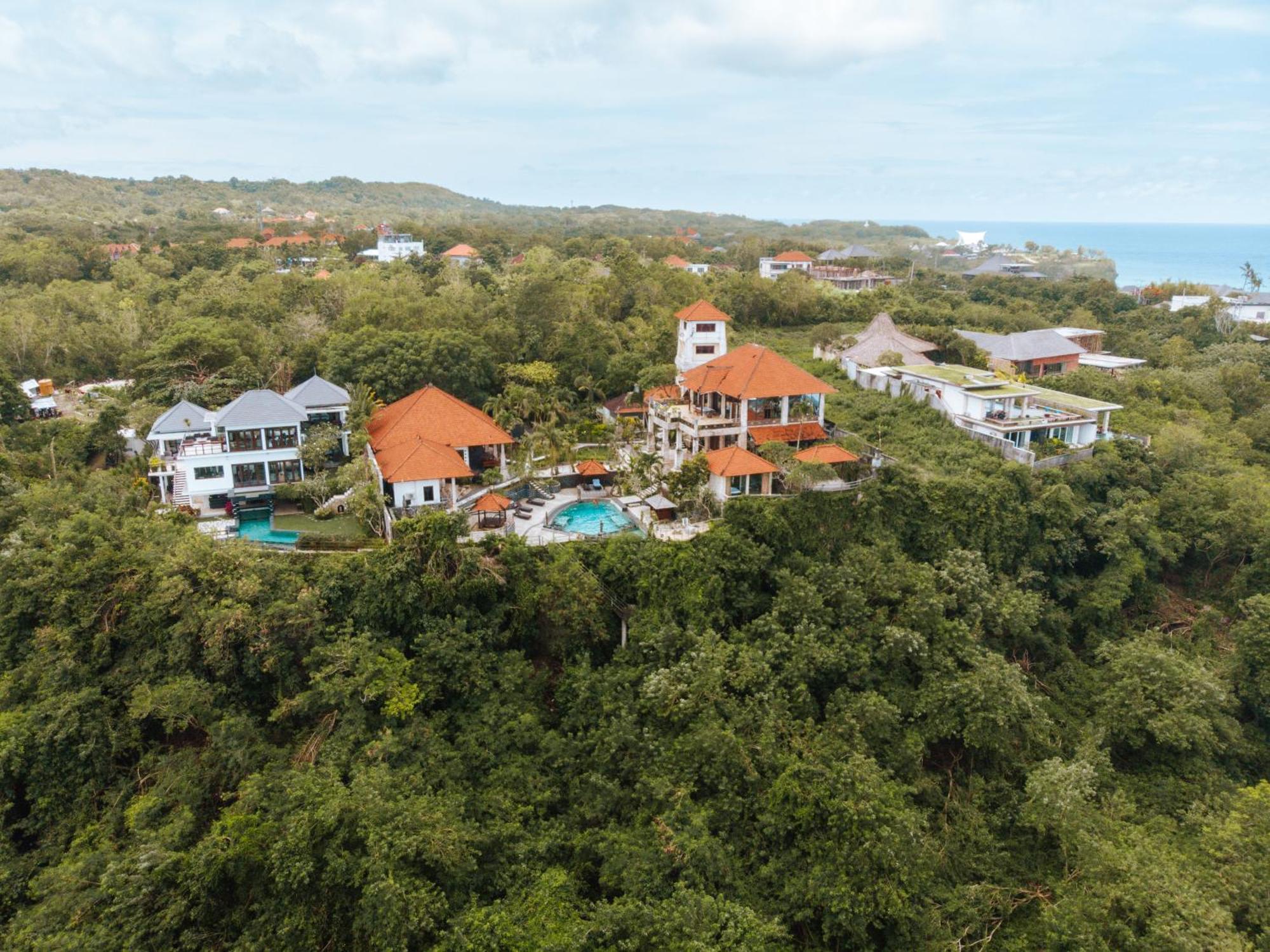 The Uluwatu Estate Hotel Pecatu Екстериор снимка