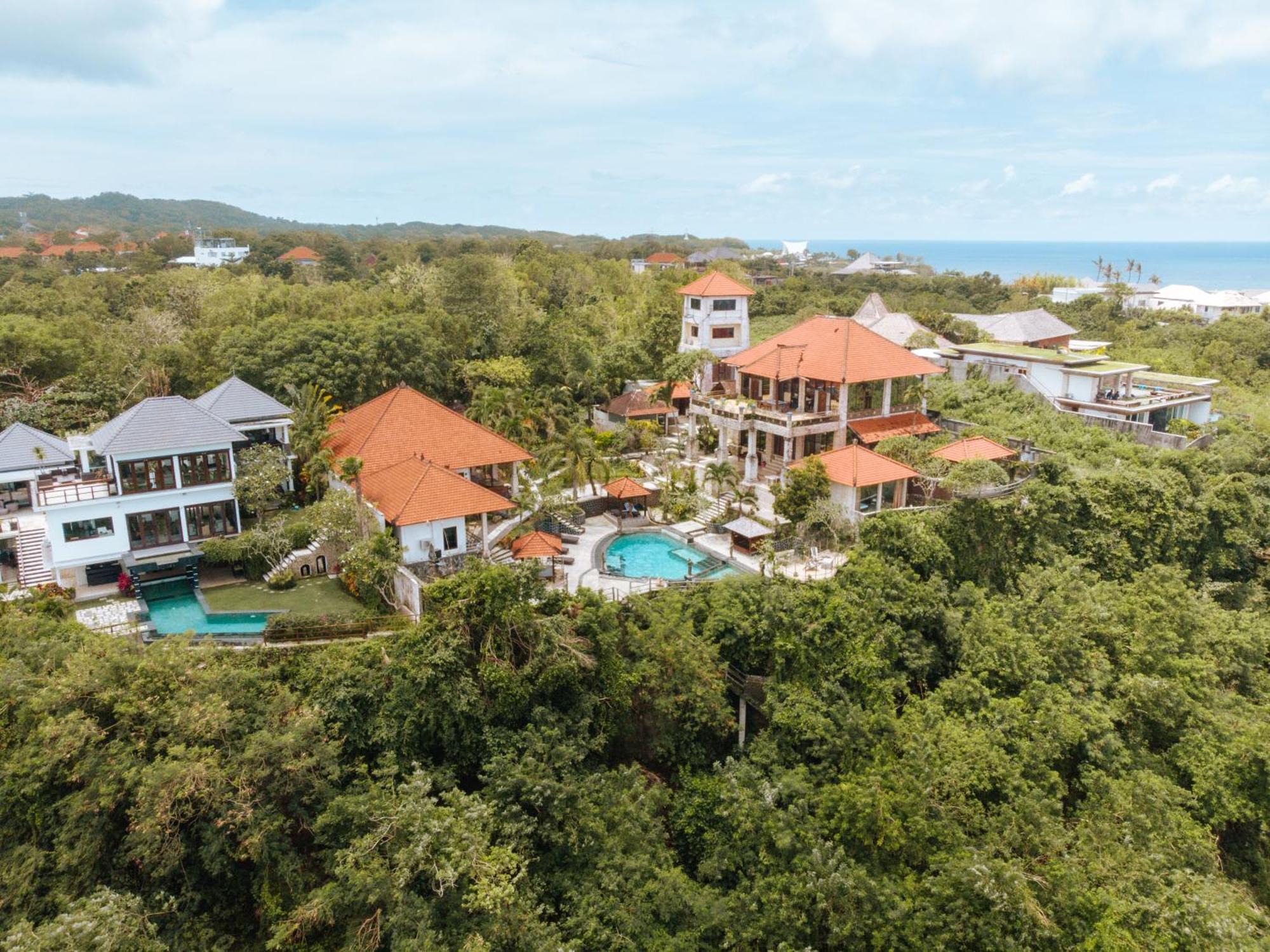 The Uluwatu Estate Hotel Pecatu Екстериор снимка