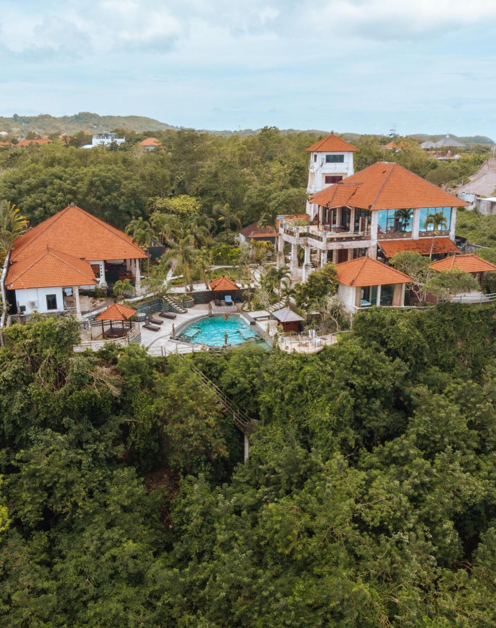 The Uluwatu Estate Hotel Pecatu Екстериор снимка